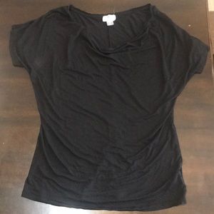 Black old navy shirt
